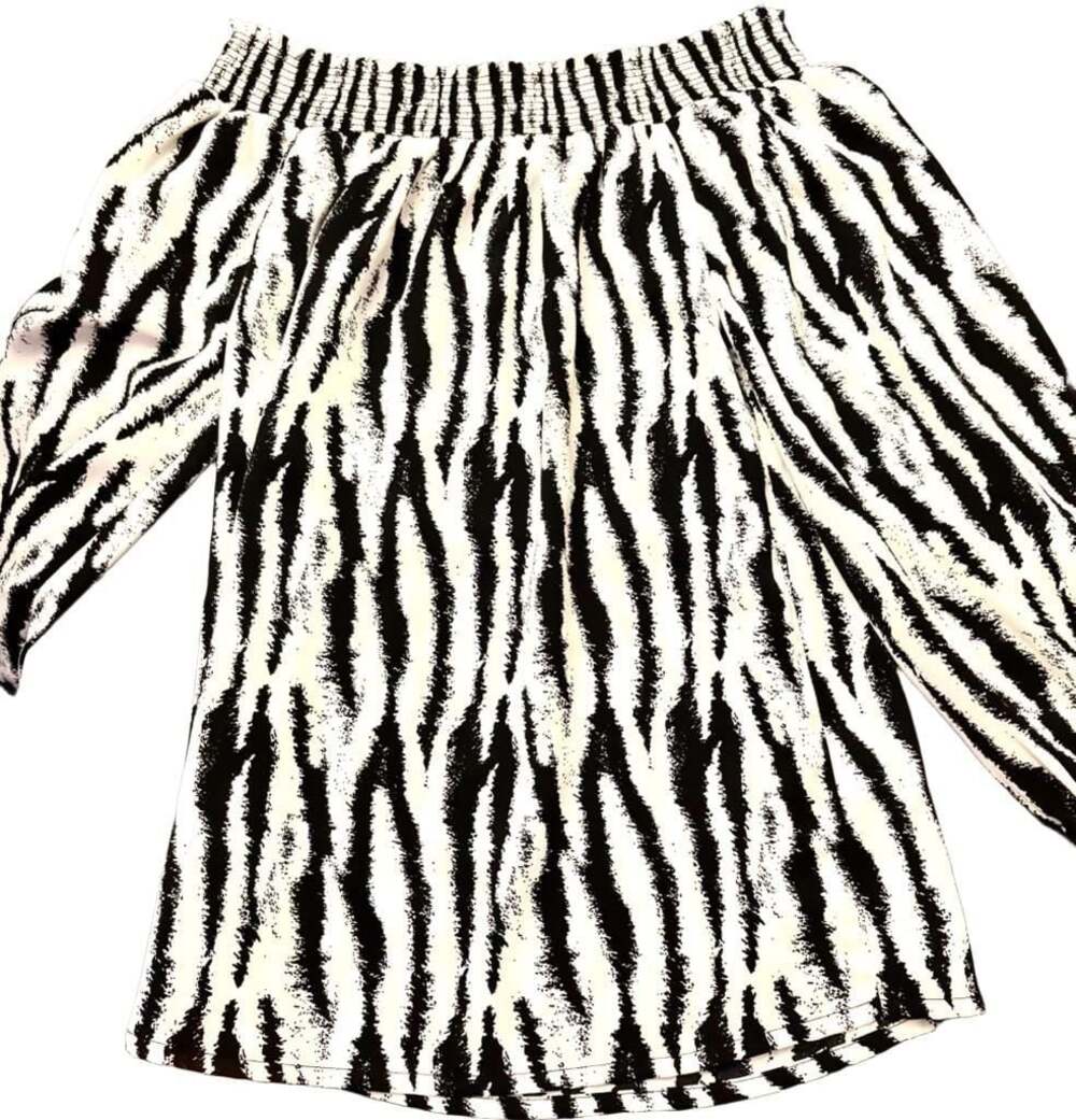 Patrizia Luca Off the Shoulder Zebra Print Smocked Long Sleeve Blouse Size XS